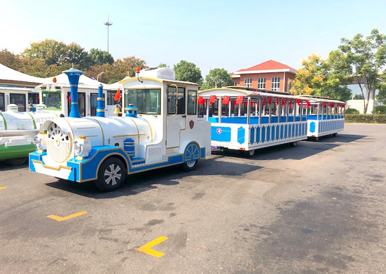 72座鋰電火車（一拖二、半封閉式）