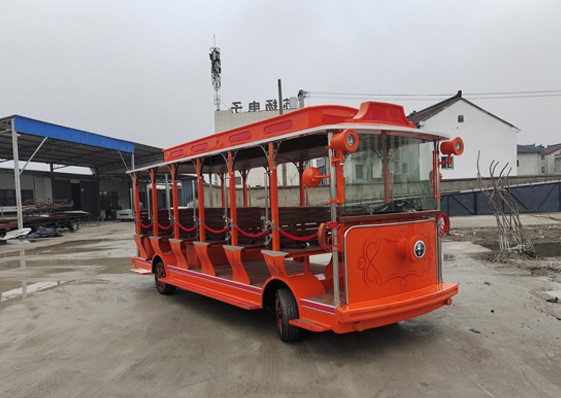 23座新款觀光車-側(cè)面