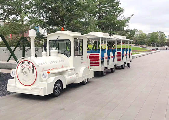 房地產(chǎn)樓盤(pán)專用中型火車(chē) 房地產(chǎn)樓盤(pán)專用中型火車(chē)